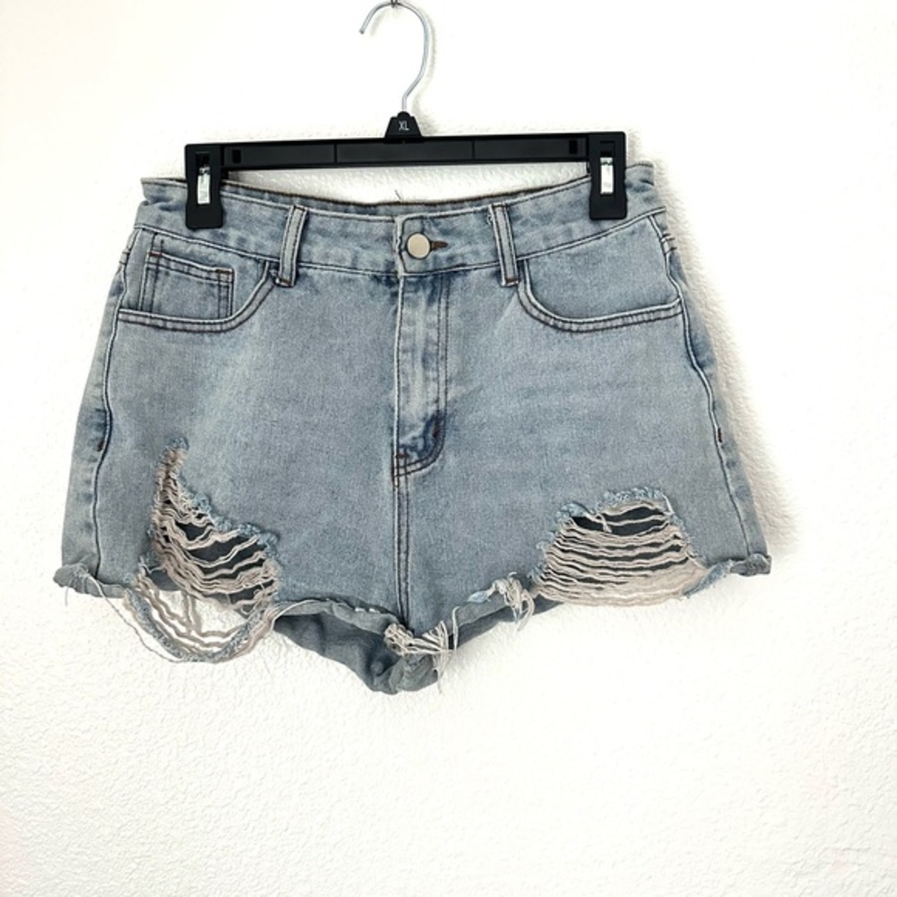 Jean Shorts Women’s M High Rise Distressed Denim Shorts